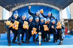 «Золотая» сборная ООО «Газпром добыча Надым» после церемонии награждения