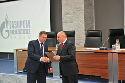 Юрий Андреев, начальник Управления технологического транспорта и спецтехники, награждается в номинации «За буйство фантазии»