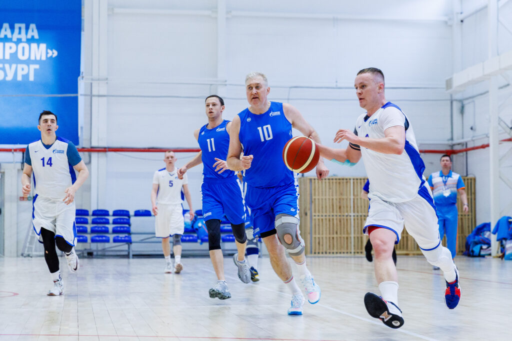 На баскетбольном паркете спортсмены «Газпром добыча Надым»