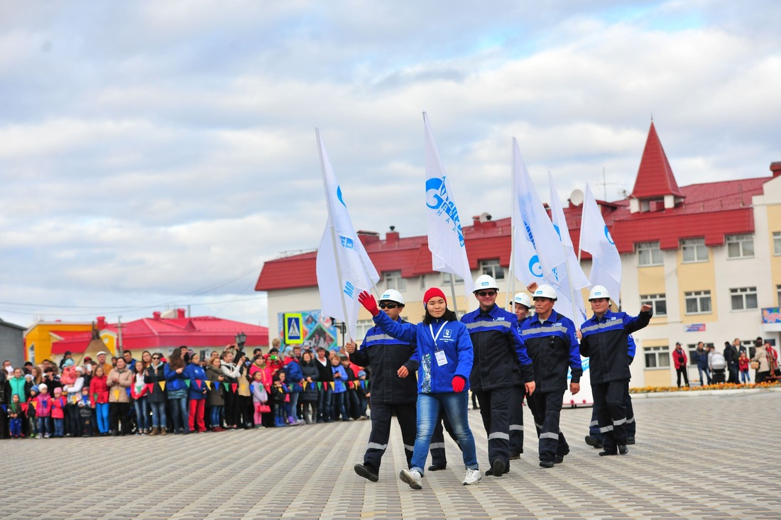 Представители трудового коллектива ООО «Газпром добыча Надым» на праздничных мероприятиях в Яр-Сале