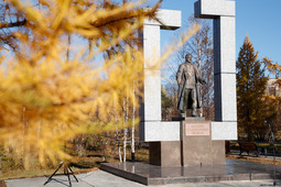 В Надыме установлен памятник генеральному директору ПО «Надымгазпром» Валерию Ремизову