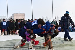 Соревнования по национальной борьбе