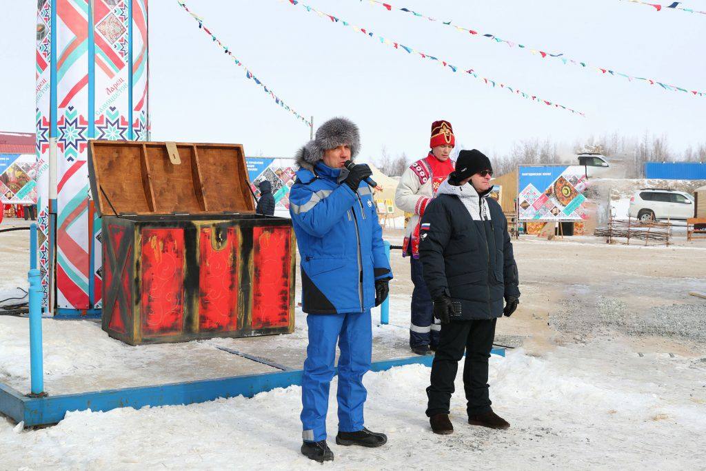 Генеральный директор «Газпром добыча Надым» открыл корпоративный фестиваль-конкурс «Ларец самоцветов»