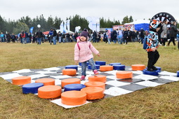 На фестивале «В движении» работали торговые ряды, спортивные площадки и зоны отдыха с настольными и подвижными играми