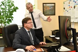 Начальник технического отдела Андрей Величкин с заместителем Дмитрием Одинцовым
