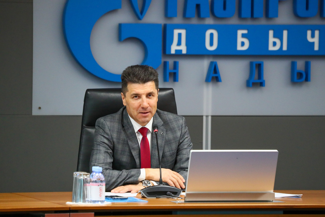 Генеральный директор ООО «Газпром добыча Надым» высоко оценил результаты рационализаторской деятельности компании
